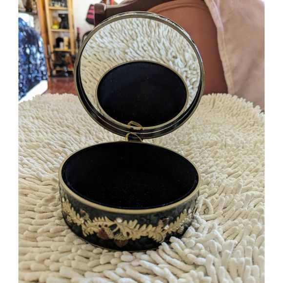 Round mirrored trinket box with autumn theme - Picture 11 of 11